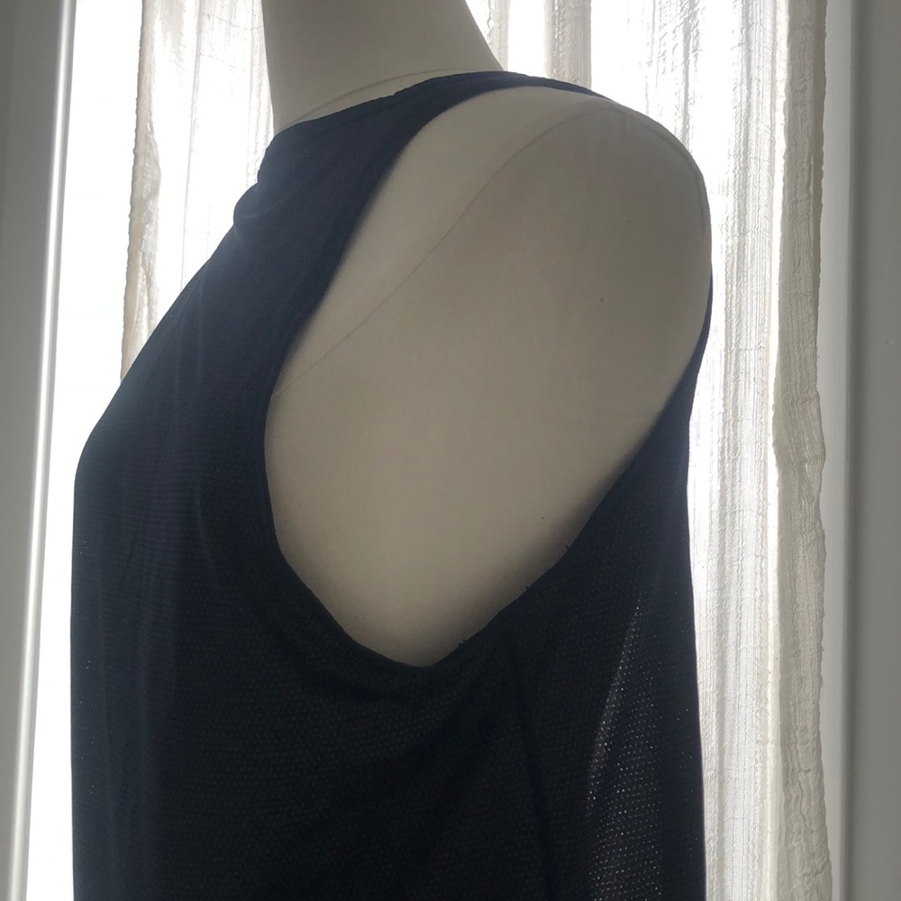 Lululemon Mesh Tank - Picture 3 of 7